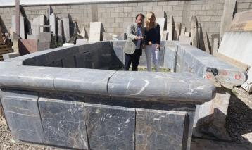 Centro Histórico y EMACSA ultiman la rehabilitación de la fuente de la Magdalena, que volverá a la plaza durante el verano